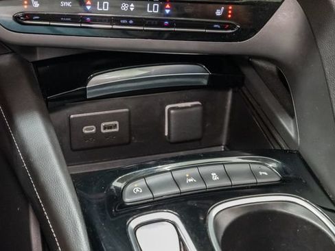 Used 2023 Buick Envision Essence w/ Sport Touring Package FWD image 24