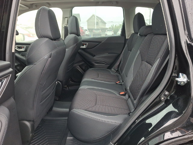 Used 2024 Subaru Forester Premium AWD/4WD image 11