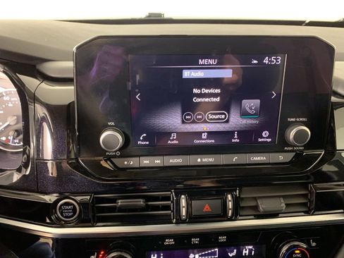 Used 2023 Nissan Pathfinder SV image 25