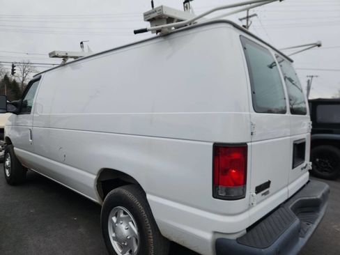 Used 2014 Ford E-250 and Econoline 250 E 250 3dr Cargo Van image 6