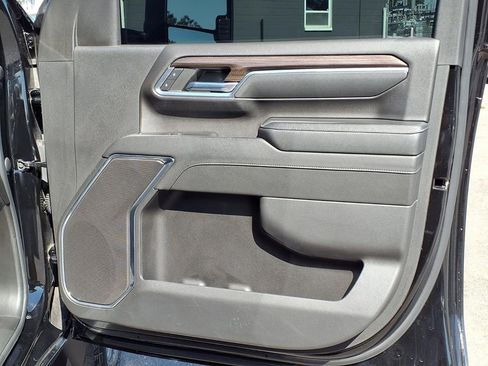 Used 2024 Chevrolet Silverado 2500 LT AWD/4WD image 12