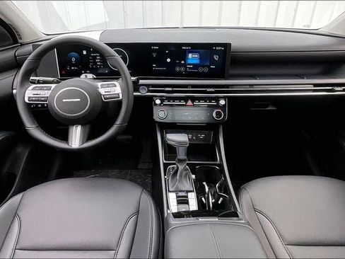 Used 2025 Hyundai Tucson SEL FWD image 6