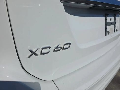 Used 2015 Volvo XC60 T5 Premier FWD image 11