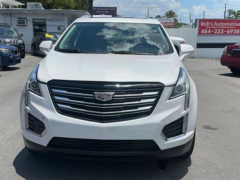 Used 2017 Cadillac XT5 Luxury FWD image 3
