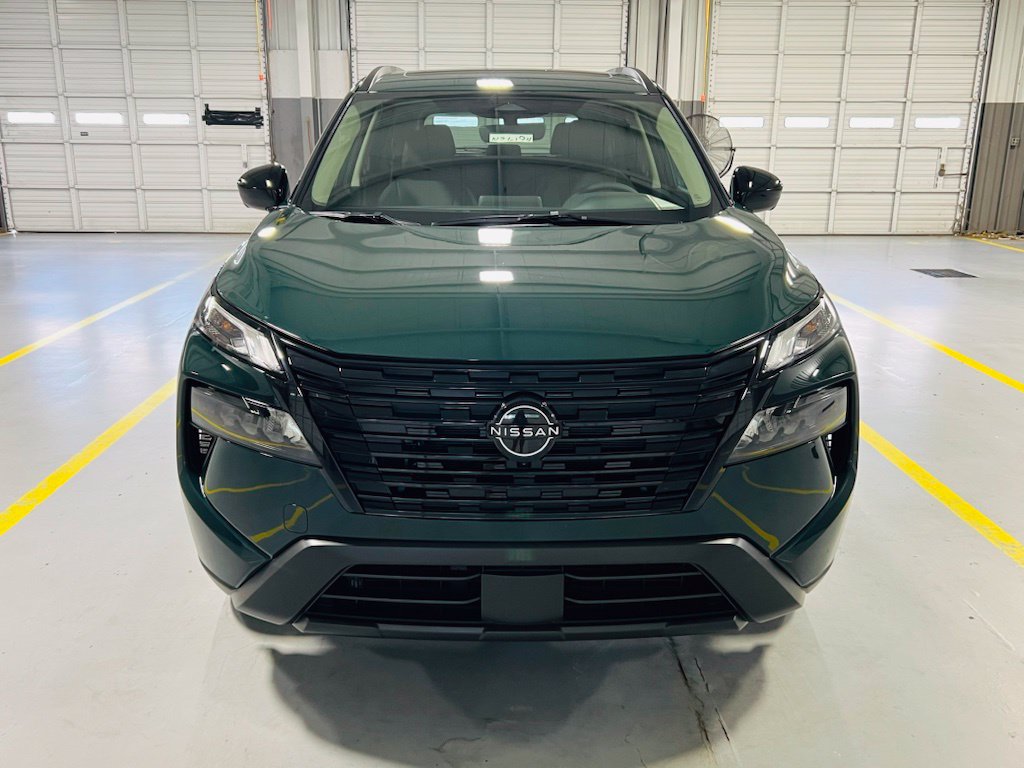 New 2026 Nissan Rogue Dark Armor FWD image 9