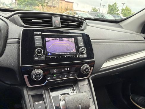 Used 2018 Honda CR-V LX image 4