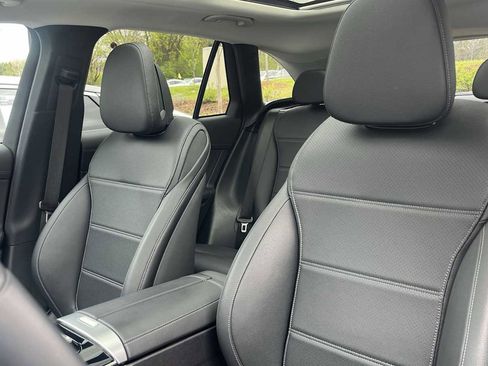Used 2023 Mercedes-Benz GLC 300 4MATIC image 28