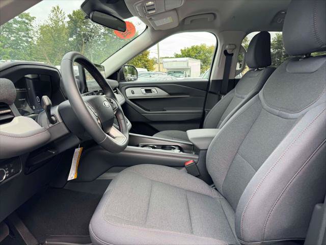 Used 2026 Ford Explorer Active AWD/4WD image 15