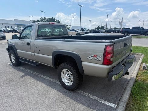 Used 2003 Chevrolet Silverado 2500 W/T AWD/4WD image 4