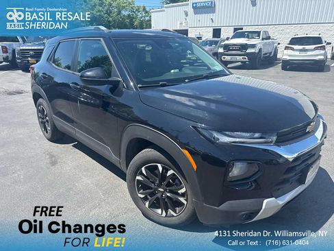 Used 2021 Chevrolet TrailBlazer LT w/ Convenience Package FWD image 1