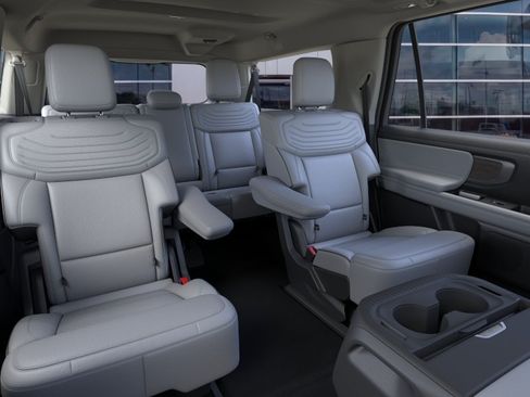 New 2026 Ford Expedition Max Platinum w/ Platinum Ultimate Package AWD/4WD image 13