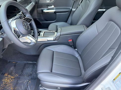 Used 2026 Mercedes-Benz GLB 250 image 5