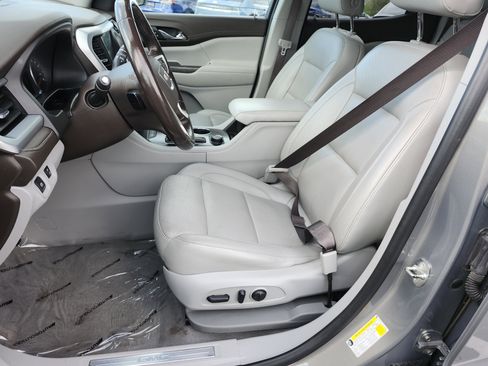 Used 2019 GMC Acadia SLT FWD image 26