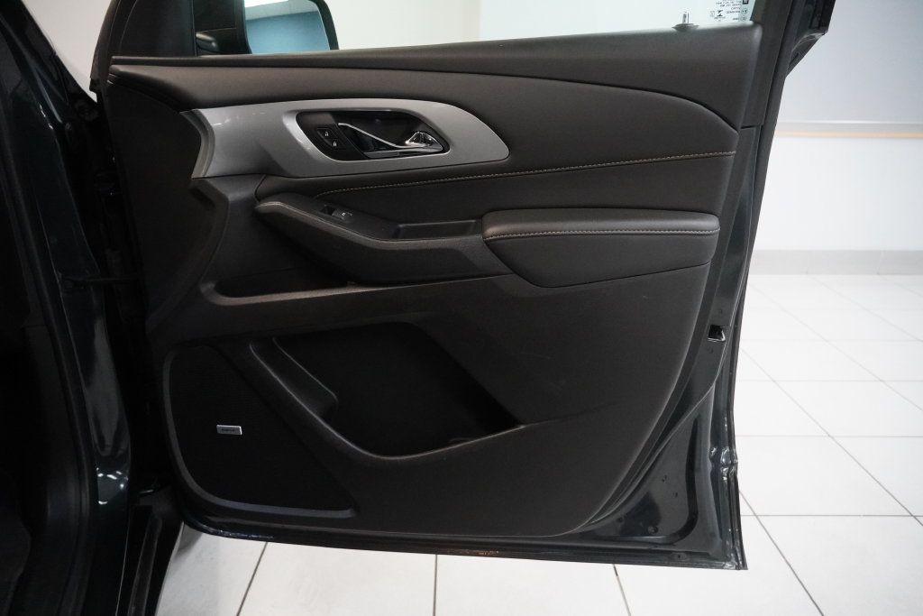 Used 2021 Chevrolet Traverse RS AWD/4WD image 27