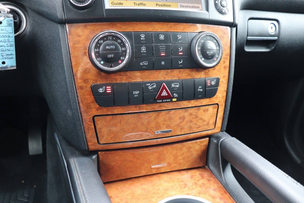 Used 2009 Mercedes-Benz ML 320 BlueTEC 4MATIC image 25
