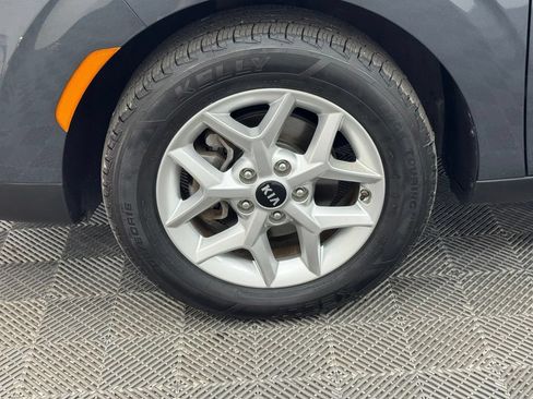 Used 2020 Kia Soul S FWD image 12