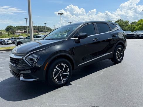 New 2025 Kia Sportage LX image 7