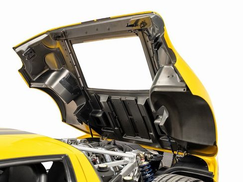 Used 2005 Ford GT image 6