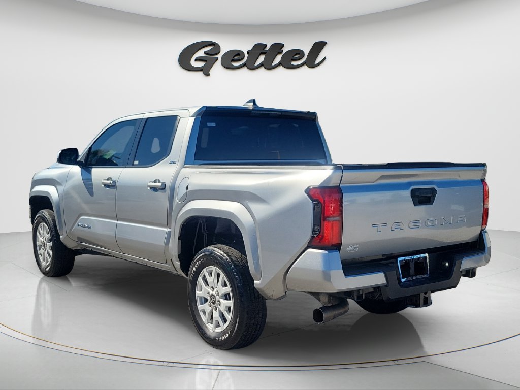 Used 2024 Toyota Tacoma SR5 RWD image 7