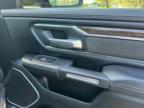 Used 2019 RAM 1500 Laramie image 37