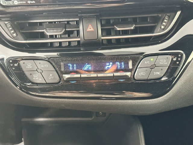 Used 2018 Toyota C-HR XLE FWD image 12