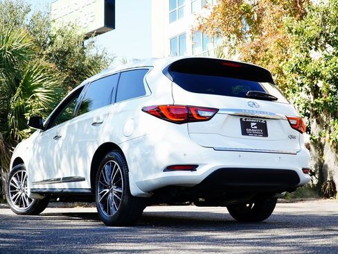Used 2020 INFINITI QX60 Signature Edition image 4