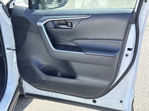 Used 2024 Toyota RAV4 LE image 8