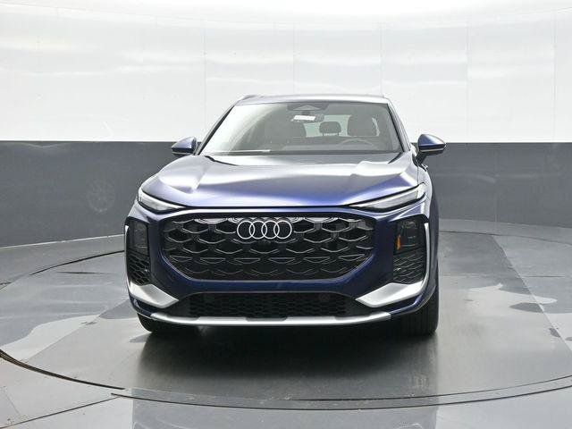 Used 2026 Audi Q3 quattro 2.0T w/ Driver Assistance Package AWD/4WD image 2