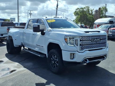 Used 2022 GMC Sierra 3500 Denali w/ Denali Ultimate Package AWD/4WD image 7