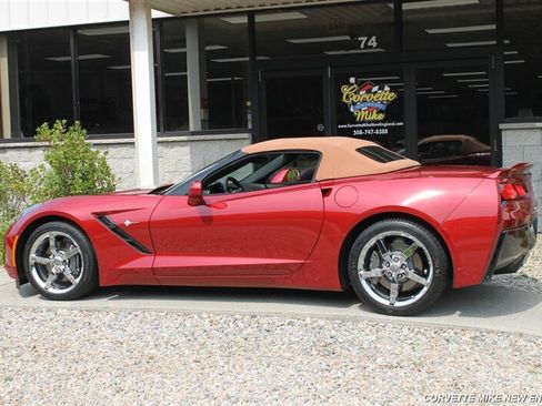 Used 2015 Chevrolet Corvette Stingray Convertible w/ 2LT Preferred Equipment Group RWD image 6