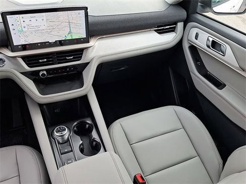 New 2026 Ford Explorer Active w/ Active Comfort Package image 11
