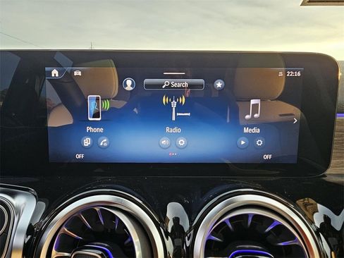 New 2026 Mercedes-Benz GLB 250 image 19