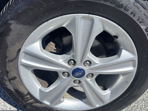 Used 2014 Ford Escape SE FWD image 17