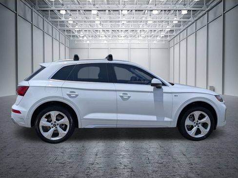 Used 2022 Audi Q5 2.0T Premium Plus w/ Premium Plus Package AWD/4WD image 8