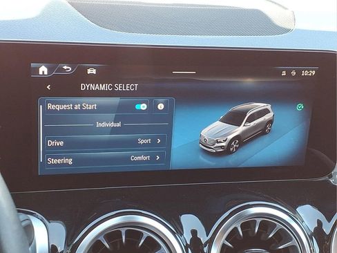 Used 2024 Mercedes-Benz GLB 250 image 11