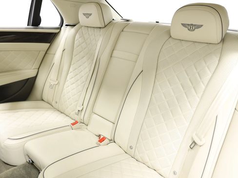 Used 2018 Bentley Flying Spur V8 AWD/4WD image 53