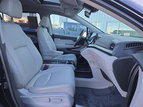 Used 2018 Honda Odyssey EX-L image 15