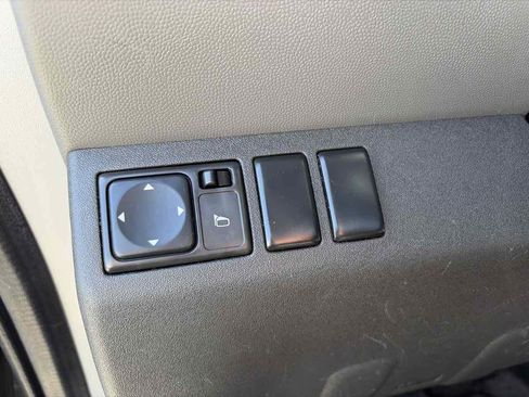 Used 2011 Nissan Xterra S w/ 4X2 Value Package RWD image 38
