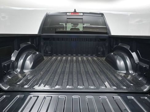 New 2026 RAM 1500 Express AWD/4WD image 17
