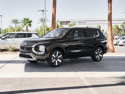 Used 2025 Mitsubishi Outlander SE