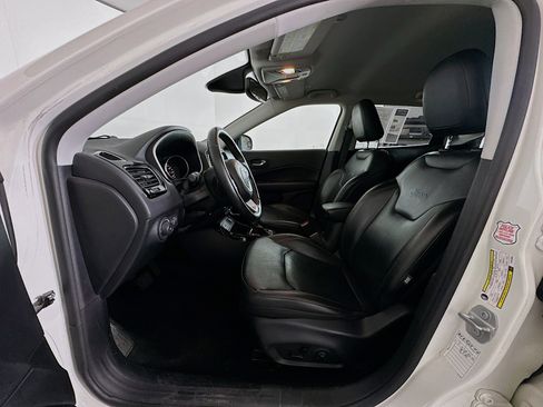 Used 2019 Jeep Compass Limited image 13