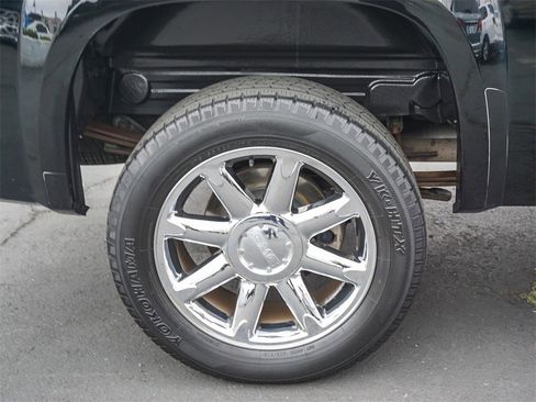 Used 2011 GMC Sierra 1500 Denali image 8