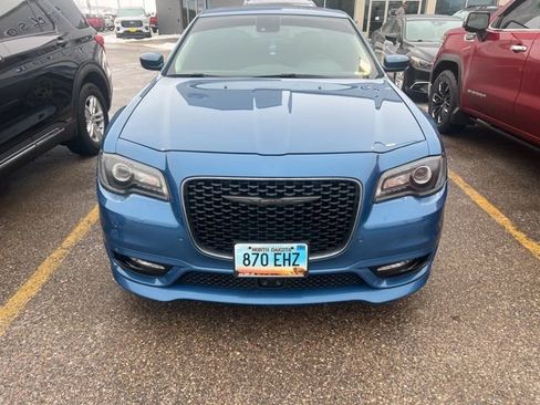 Used 2023 Chrysler 300 Touring L w/ Popular Equipment Group image 2