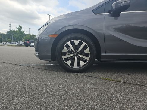 Used 2026 Honda Odyssey EX-L image 33
