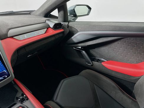 Used 2024 Lamborghini Revuelto AWD/4WD image 23
