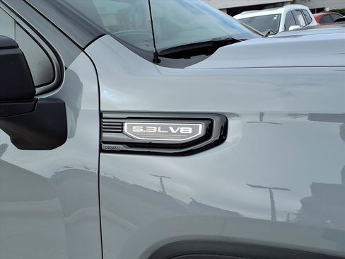 Used 2024 GMC Sierra 1500 Elevation w/ X31 Off-Road Package image 9