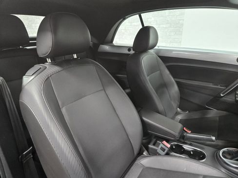 Used 2013 Volkswagen Beetle 2.5 image 45