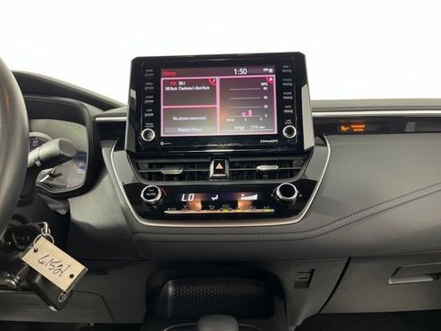 Used 2022 Toyota Corolla SE FWD image 24