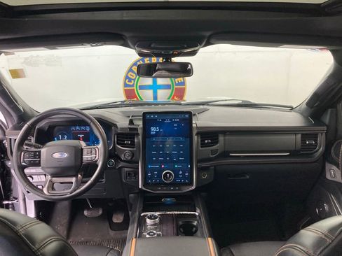 Used 2024 Ford Expedition Max Platinum AWD/4WD image 9