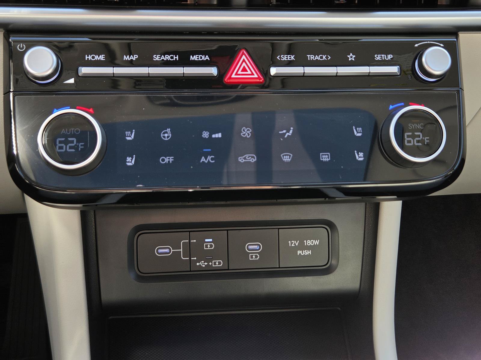 New 2026 Hyundai Tucson Limited FWD image 21